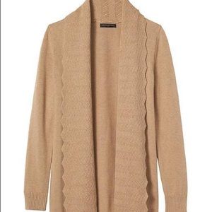 Banana Republic Women’s Tan Long Cardigan